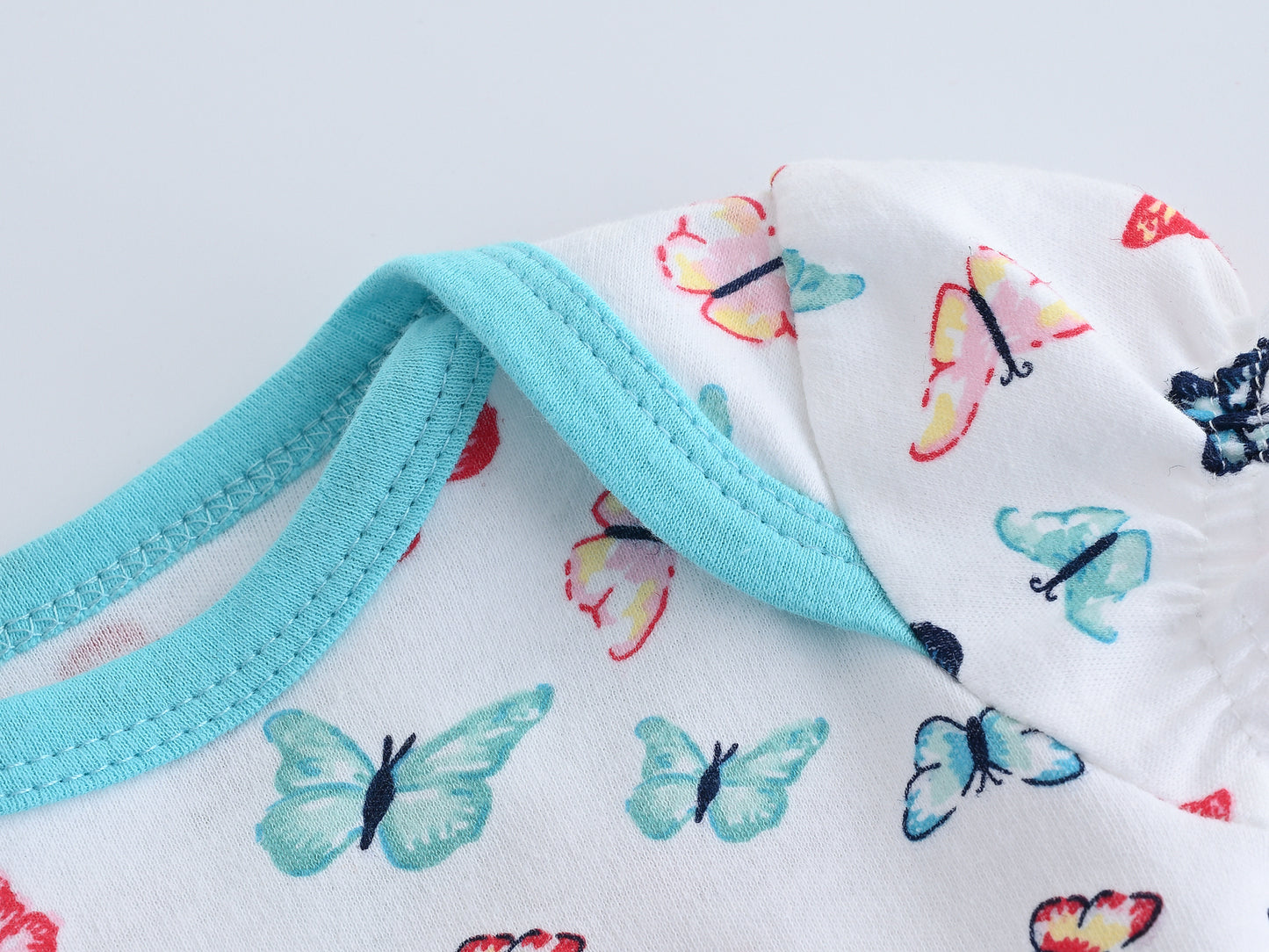 BABY GIRL SET - Babybody Sabberlätzchen Röckchen auf titchytastic
