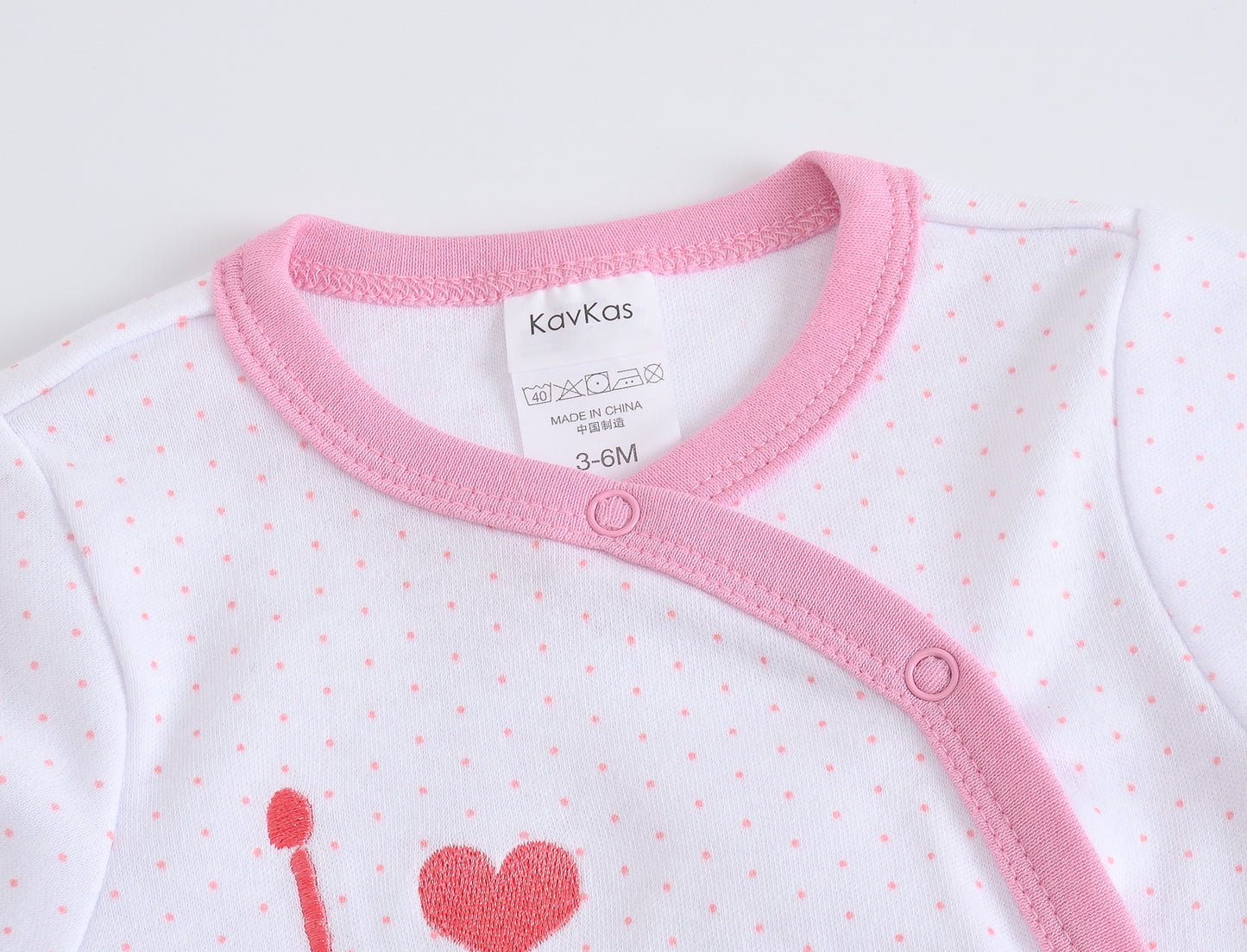 footed romper i love mom and dad at titchytastic.com