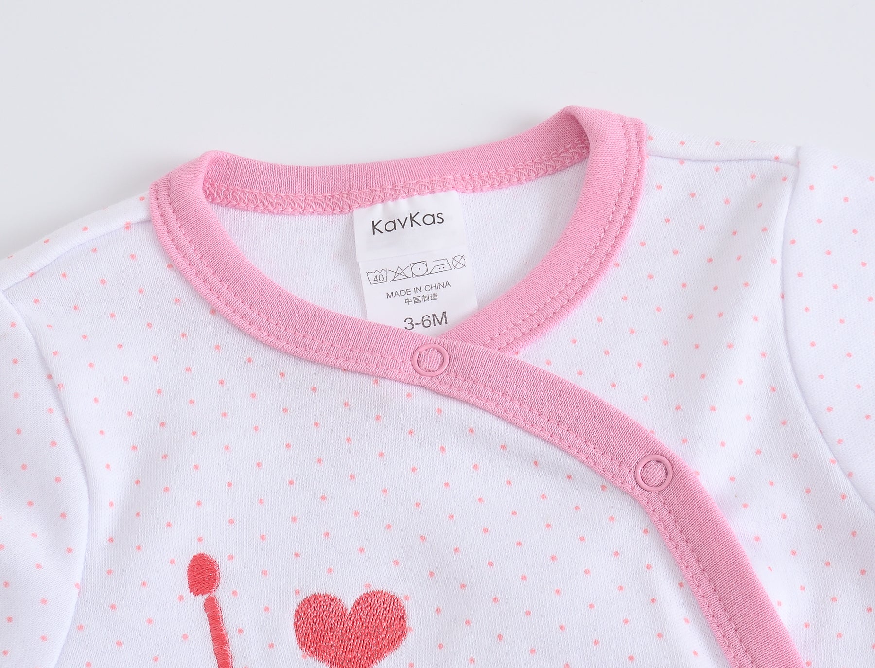 footed romper i love mom and dad at titchytastic.com